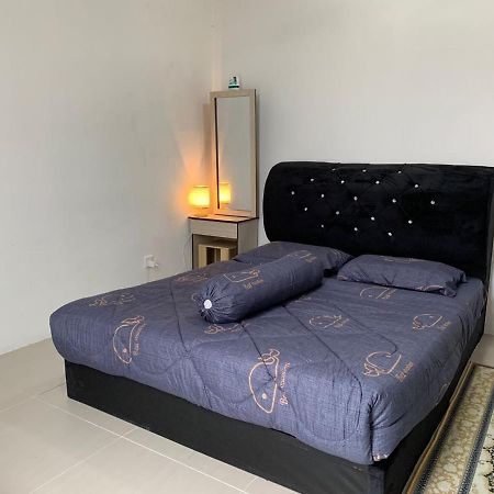 Alliv Nsf Studio & 1 Bedroom Apartment Stay Бринчанг Екстериор снимка