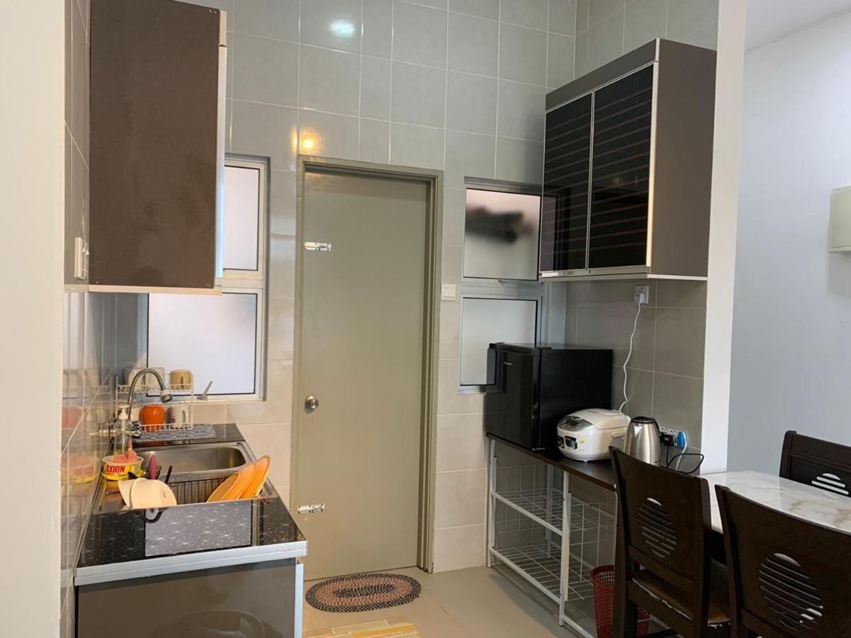 Alliv Nsf Studio & 1 Bedroom Apartment Stay Бринчанг Екстериор снимка